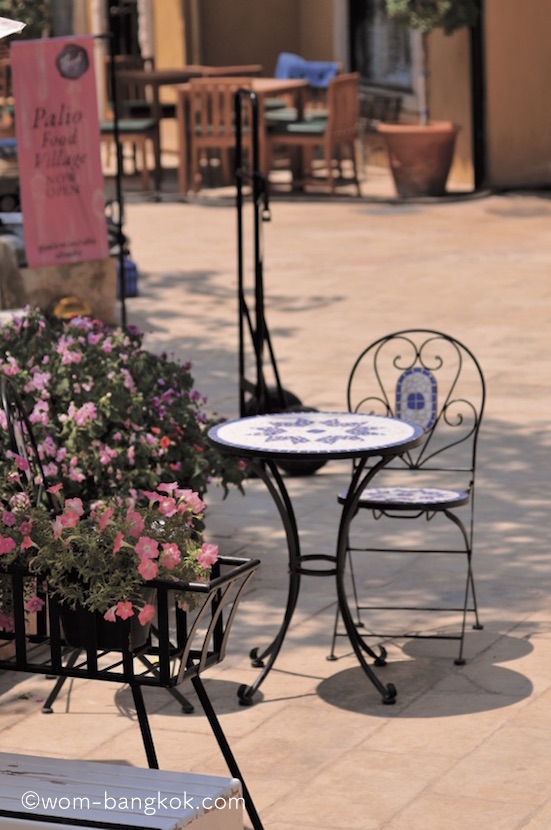 table chair