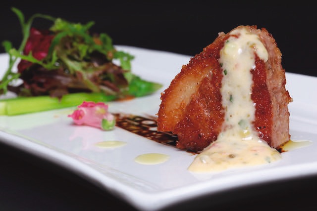 3.前菜より「Stuffed Pork Leg Chinese Style」