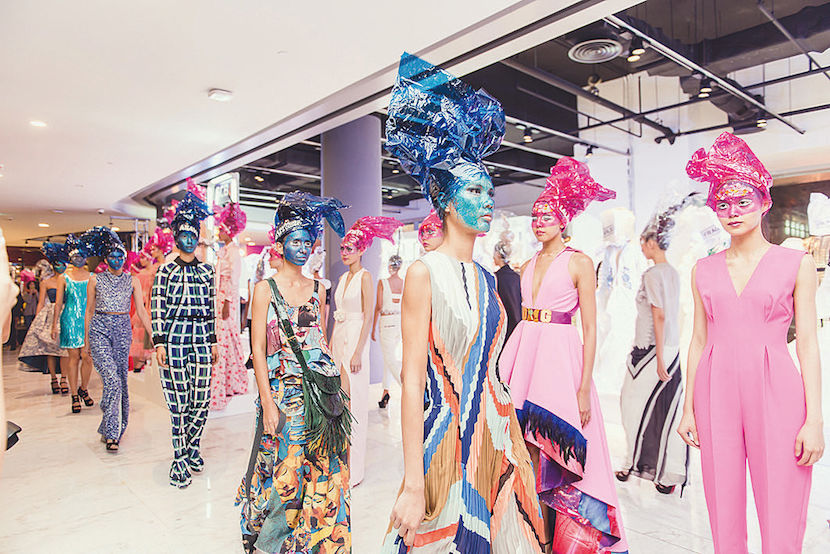 「The Fashion Extraordinaire 」をテーマに、ファッションショーイベントを開催