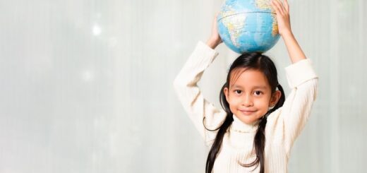 国際交流基金セミナー 「子どもをどの言語で育てるの？～子どもが自信をもって生きていくための言語の力とその発達～」